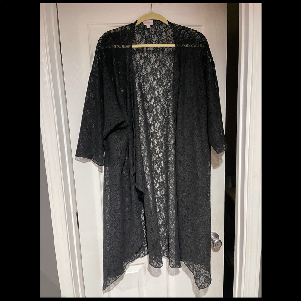 Lularoe (Large) laced kimono